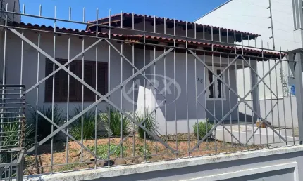 Casa com 2 quartos à venda na dr severo da silva, 783, moinhos de vento, canoas por r$ 740.000