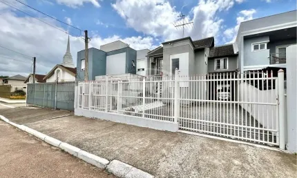 Casa com 4 quartos à venda na Rua Coronel Lafayette Cruz, 710, Estância Velha, Canoas por R$ 658.000