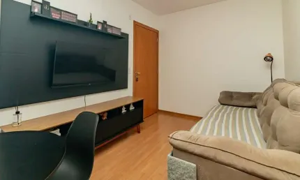 Apartamento com 2 quartos à venda na Rua Dezenove de Fevereiro, 100, Mário Quintana, Porto Alegre por R$ 219.000