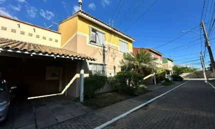 Casa em condomínio fechado com 4 quartos à venda na Rua Brasil, 1100, Centro, Canoas por R$ 475.000
