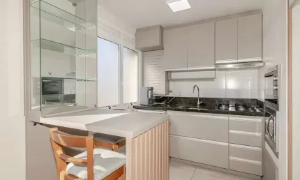 Apartamento com 1 quarto à venda na Rua Itororó, 36, Menino Deus, Porto Alegre por R$ 318.000