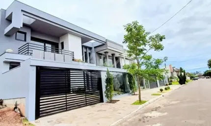 Casa com 4 quartos à venda na Rua Bélgica, 100, Marechal Rondon, Canoas por R$ 2.490.000