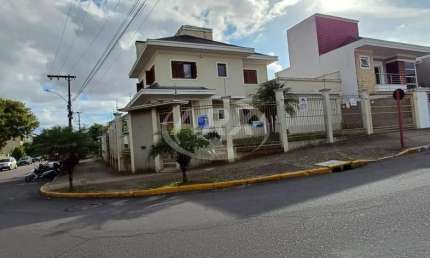 Casa com 5 quartos à venda na Rua País de Gales, 740, Marechal Rondon, Canoas por R$ 1.390.000