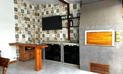 Casa com 2 quartos à venda na Rua Ramiro Barcelos, 2336, São José, Canoas por R$ 389.000