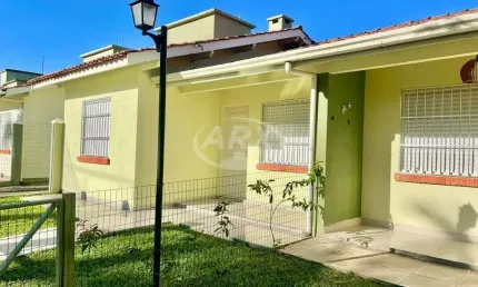 Casa em condomínio fechado com 2 quartos à venda na Dos Cravos, 3823, Capão Novo, Capão da Canoa por R$ 330.000