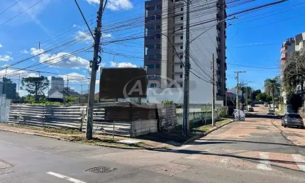 Terreno à venda na Victor Barreto, Esquina Anita Garibaldi, 1740, Centro, Canoas por R$ 1.400.000