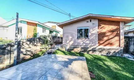 Casa em condomínio fechado com 3 quartos à venda na das Violetas, 122, Santa Tereza, Porto Alegre por R$ 380.000