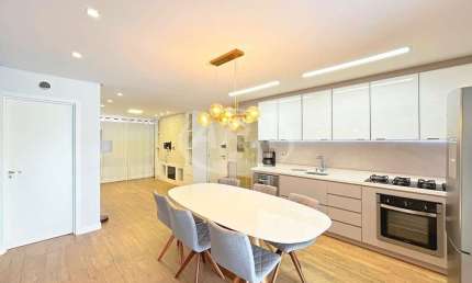 Casa com 4 quartos à venda na Avenida Clemenciano Barnasque, 421, Teresópolis, Porto Alegre por R$ 890.000