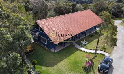 CASA À VENDA EM CONDOMÍNIO FECHADO - Village da Montanha.