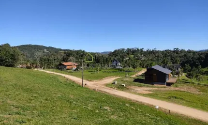 Terreno à venda em condomínio fechado rancho queimado