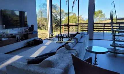 CASA À VENDA EM CONDOMÍNIO FECHADO - RANCHO QUEIMADO/SC.