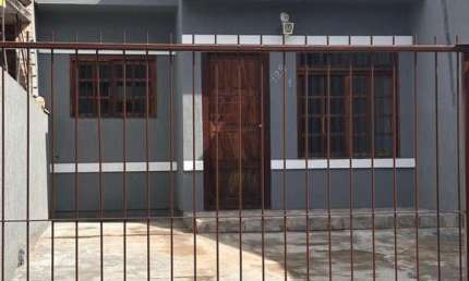 Casa com 2 quartos à venda na Corticeira, 125, Jardim do Bosque, Cachoeirinha, 96 m2 por R$ 269.900