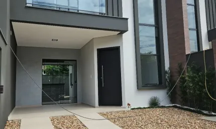 Casa com 3 quartos para alugar no Centro, Penha 