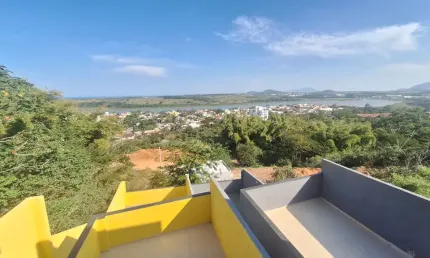 Casa com 3 quartos para alugar na Rua Wanda Gessário, 10, Lagoa, Macaé