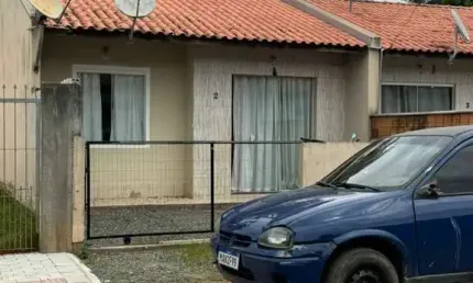 Casa à venda na Rua Dona Carlota, 307, Quinta dos Açorianos, Barra Velha por R$ 260.000