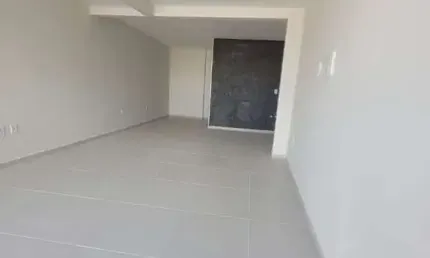Sala comercial para alugar na Rua Maria Augusta da Costa, 158, Centro, Navegantes