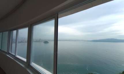 Apartamento 33m² com vista mar no Ilha Porchat com lazer completo 230.000