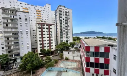 Apartamento de 2 dormitórios 82m² frente mar no jose menino 450mil