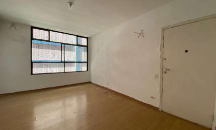 APARTAMENTO DE 2 DORMITÓRIOS COM DEPENDENCIA FRENTE MAR