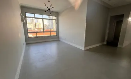Apartamento de 2 dormitórios 110m² totalmente reformado e modernizado no Boqueirão
