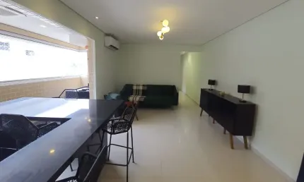 Apartamento de 2 dormitórios 92m² na quadra da praia no Gonzaga