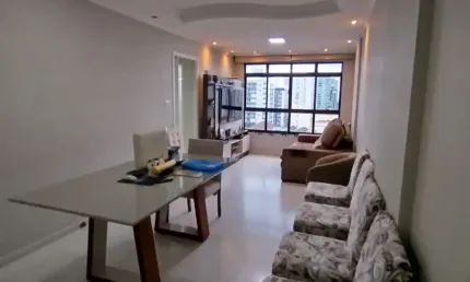 Apartamento de 2 dormitórios com dependencia revertida 93m² no Embaré