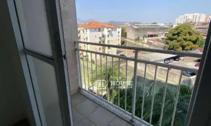 Apartamento com 2 dormitórios à venda, 48 m² por R$ 135.000,00 - Parada de Lucas - Rio de Janeiro/RJ