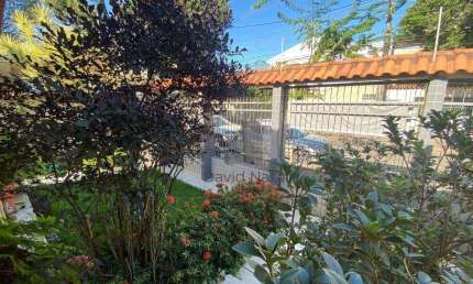 Casa com 3 quartos para alugar, 260 m² no bairro República em Vitória/ES