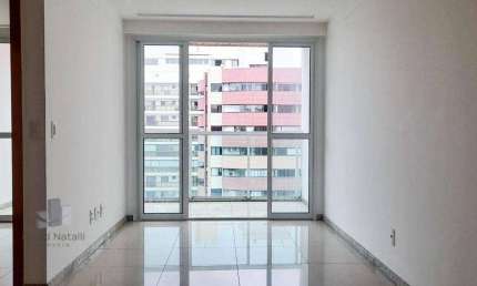 Apartamento 2 quartos, sendo 1 suíte, Praia de Itapoã.