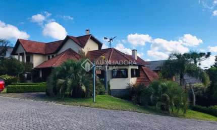 Casa em condomínio fechado com 3 quartos à venda na DOS PAPAGAIOS, 20, Centro, Canela, 370 m2 por R$ 3.000.000