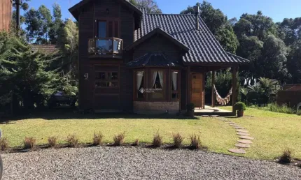 Casa em condomínio fechado com 3 quartos à venda na rua vitório carassai, 277, parque das hortênsias, canela, 140 m2 por r$ 1.490.000