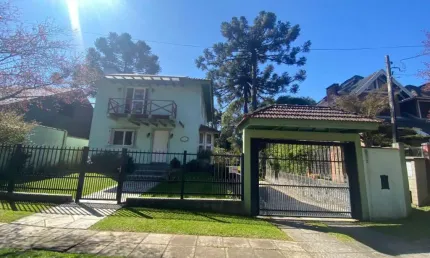 Casa com 3 quartos à venda na Narciso Vicente Perottoni, 200, Vila Suica, Canela, 289 m2 por R$ 2.100.000