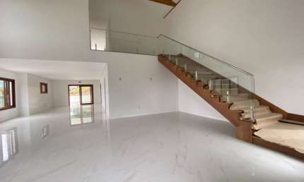 Casa com 3 quartos à venda na Gentil Bonato, 11, Centro, Gramado, 350 m2 por R$ 2.890.000