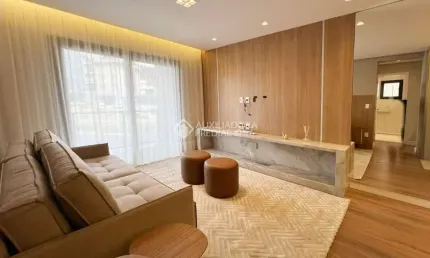 Apartamento com 2 quartos à venda na Avenida Osvaldo Aranha, 365, Centro, Canela, 77 m2 por R$ 1.260.000