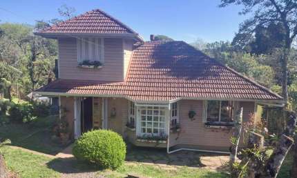 Casa com 2 quartos à venda na Rua Cezare Vaccari, 1160, Alpes Verdes, Canela, 100 m2 por R$ 890.000