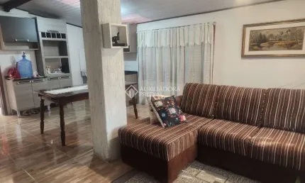 Casa com 2 quartos à venda na Evaldo Port, 24, Centro, Canela, 154 m2 por R$ 700.000