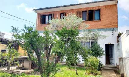 Casa com 3 quartos à venda na Rua Vinte e Cinco de Julho, 55, Santa Maria Goretti, Porto Alegre, 292 m2 por R$ 790.000