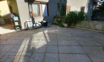 Casa com 3 quartos à venda na Rua José Scutari, 304, Passo da Areia, Porto Alegre, 290 m2 por R$ 890.000