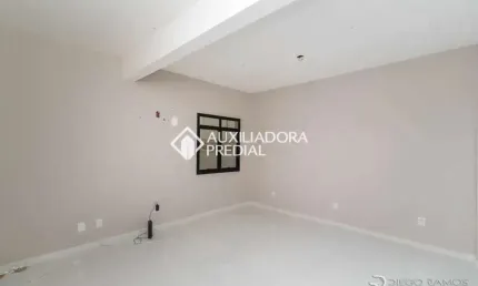 Sala comercial à venda na Rua Santa Cecília, 1743, Santana, Porto Alegre, 26 m2 por R$ 165.000