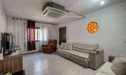 Casa com 4 quartos à venda na Rua Fernando Cortez, 476, Cristo Redentor, Porto Alegre, 377 m2 por R$ 1.170.000