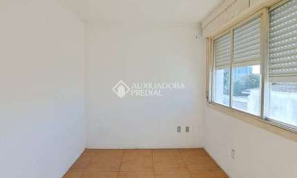 Apartamento com 1 quarto à venda na Rua Dona Alzira, 194, Sarandi, Porto Alegre, 27 m2 por R$ 150.000