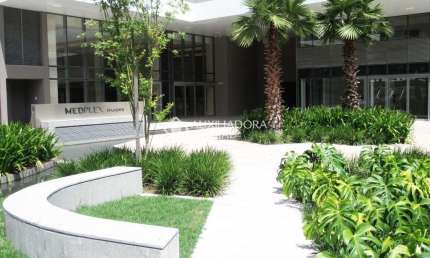 Sala comercial à venda na Avenida Assis Brasil, 2827, Passo da Areia, Porto Alegre, 37 m2 por R$ 530.000
