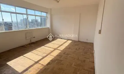 Sala comercial à venda na rua dos andradas, 1560, centro histórico, porto alegre, 40 m2 por r$ 44.000