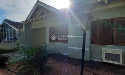 Casa com 3 quartos à venda na José de Medeiros, 200, Vila Cachoeirinha, Cachoeirinha, 225 m2 por R$ 750.000