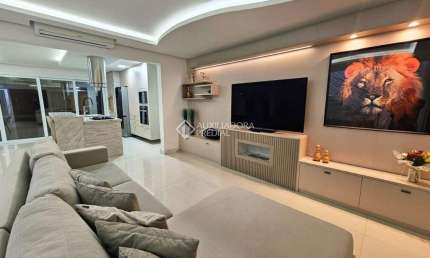 Casa com 3 quartos à venda na Rua Oliveira Lopes, 596, Sarandi, Porto Alegre, 252 m2 por R$ 1.400.000
