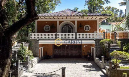 Casa de novela de 604m² a venda próximo a praça por do sol em alto de pinheiros