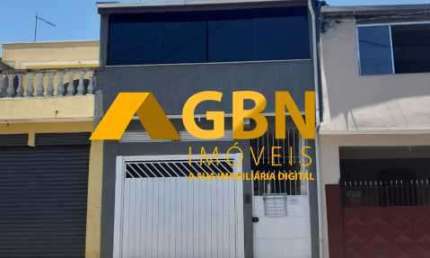 Casa com 3 quartos à venda na Rua Adamastor, Jardim Santo Eduardo, Embu das Artes por R$ 580.000