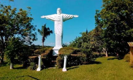 Extraordinário Sítio a venda em Tatuí no bairro dos Mirandas, mais especificamente na divisa de Iperó com Tatuí, próximo de Boituva.