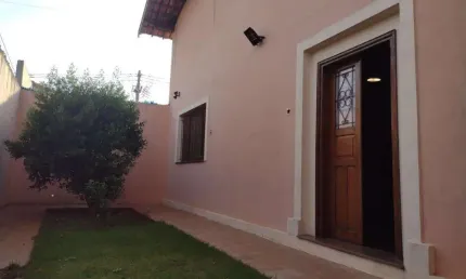 Casa a venda para moradia ou investimento em Tatuí , localização altamente privilegiada.