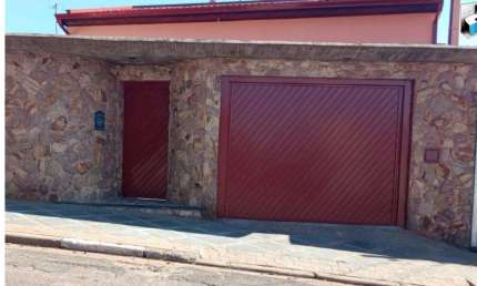 Excelente casa a venda no Bairro Jardim Lucila - Tatuí/SP.
